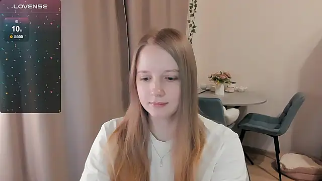 Snapshot of Alyaley chatting on 01/18/26, 10:57 Alyaley online show from 01/18/26, 10:57