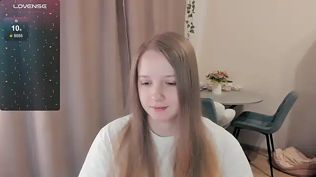 Snapshot of Alyaley chatting on 02/06/26, 11:13 Alyaley online show from 02/06/26, 11:13