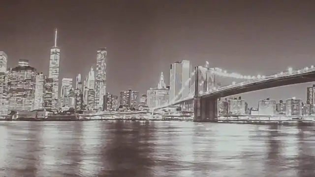 Astoria Moon online show from 02/05/26, 07:18