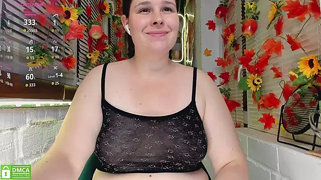 Snapshot of Candys_booty chatting on 10/07/25, 10:29 Candys booty online show from 10/07/25, 10:29