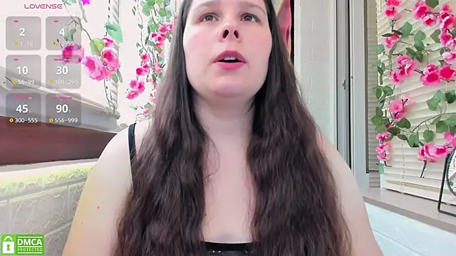 Snapshot of Candys_booty chatting on 05/13/26, 11:40 Candys booty online show from 05/13/26, 11:40