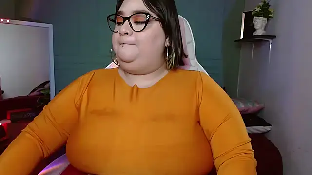 Snapshot of tiffany_laurens chatting on 12/06/24, 09:43 tiffany laurens online show from 12/06/24, 09:43