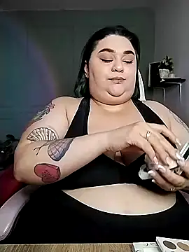 Snapshot of tiffany_laurens chatting on 12/29/24, 06:45 tiffany laurens online show from 12/29/24, 06:45