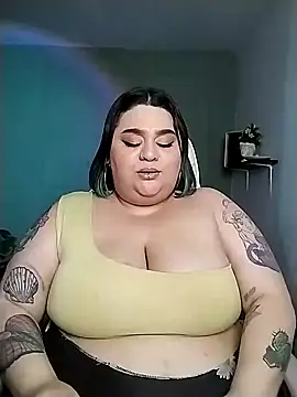 Snapshot of tiffany_laurens chatting on 01/11/25, 09:47 tiffany laurens online show from 01/11/25, 09:47