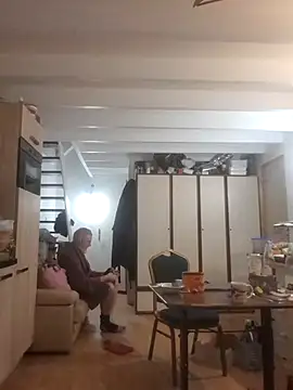 Snapshot of 60philippe chatting on 12/25/24, 07:34 60philippe online show from 12/25/24, 07:34