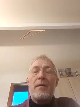 Snapshot of 60philippe chatting on 03/22/25, 06:03 60philippe online show from 03/22/25, 06:03