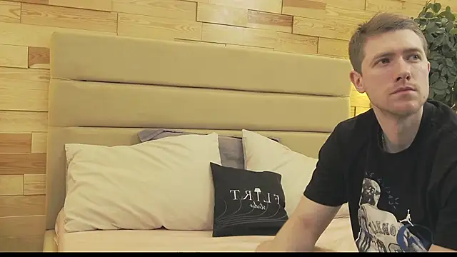 EthanPinkman online show from 11/29/25, 04:26