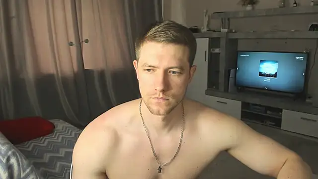 Snapshot of EthanPinkman chatting on 07/20/26, 10:39 EthanPinkman online show from 07/20/26, 10:39