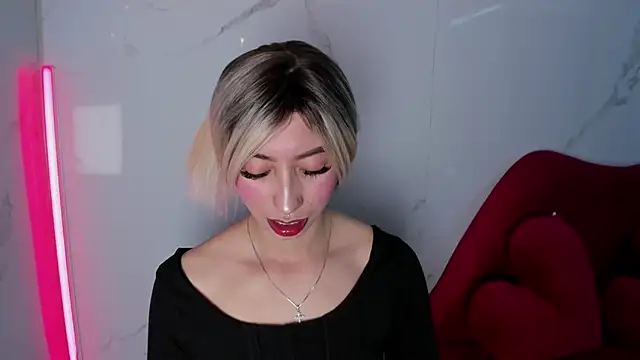 Snapshot of LilithCooperr_ chatting on 09/25/25, 10:57 LilithCooperr online show from 09/25/25, 10:57