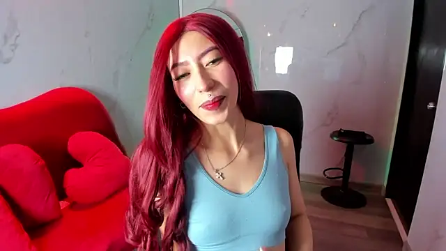 Snapshot of LilithCooperr_ chatting on 10/21/25, 10:32 LilithCooperr online show from 10/21/25, 10:32