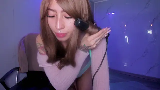 LilithCooperr  online show from 04/08/26, 03:39