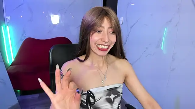 Snapshot of LilithCooperr_ chatting on 06/10/26, 08:24 LilithCooperr online show from 06/10/26, 08:24
