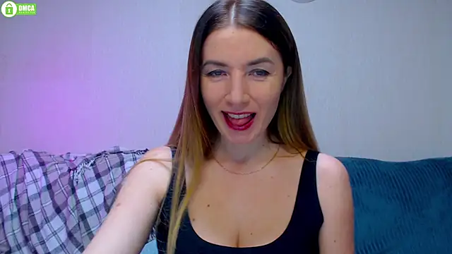 Sweet   Amelia online show from 10/10/25, 03:22
