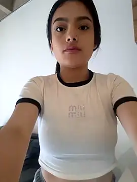 littlemelii online show from 02/25/25, 07:03