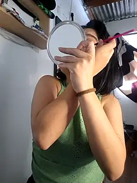 littlemelii online show from 09/30/25, 09:42