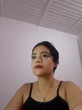 Snapshot of littlemelii chatting on 06/07/26, 03:05 littlemelii online show from 06/07/26, 03:05