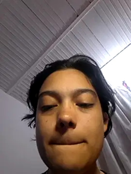 Snapshot of littlemelii chatting on 07/05/26, 11:01 littlemelii online show from 07/05/26, 11:01