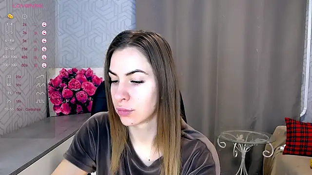 Snapshot of Naughty__Megan chatting on 02/04/25, 07:51 Naughty Megan online show from 02/04/25, 07:51