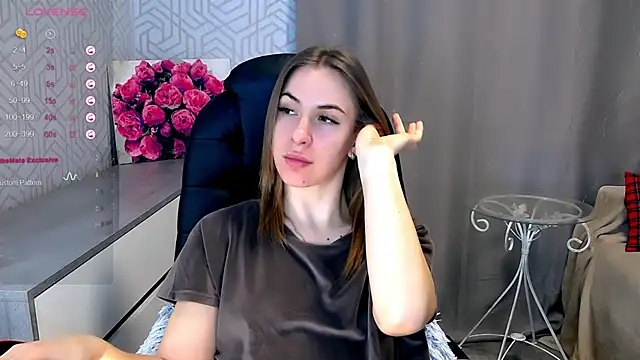 Snapshot of Naughty__Megan chatting on 02/19/25, 01:50 Naughty Megan online show from 02/19/25, 01:50
