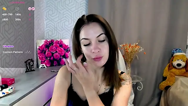 Snapshot of Naughty__Megan chatting on 09/12/25, 06:46 Naughty Megan online show from 09/12/25, 06:46