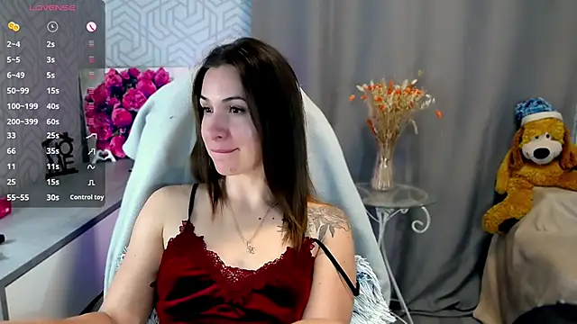 Snapshot of Naughty__Megan chatting on 09/13/25, 04:18 Naughty Megan online show from 09/13/25, 04:18