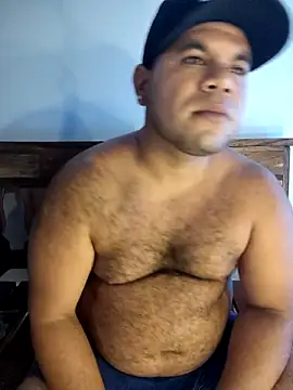 Snapshot of Evert_hairyboy chatting on 09/29/25, 01:33 Evert hairyboy online show from 09/29/25, 01:33