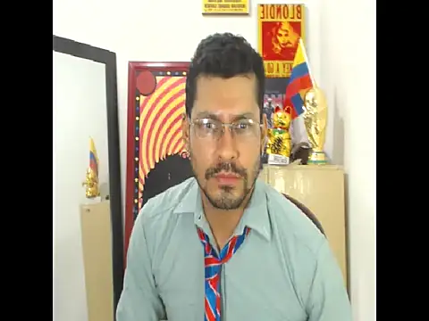 Snapshot of MikeRiverx chatting on 07/24/26, 04:32 MikeRiverx online show from 07/24/26, 04:32