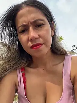 2HotAsain4u online show from 01/10/25, 02:35