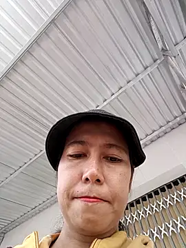 2HotAsain4u online show from 12/19/25, 01:56