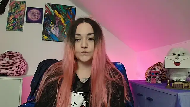 PinkHurricaneOfficial online show from 02/18/26, 03:19