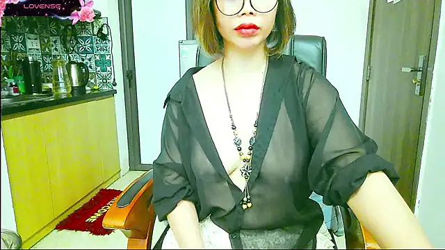 Miu-Le online show from 09/30/25, 07:41