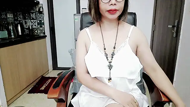 Miu-Le online show from 10/15/25, 09:26