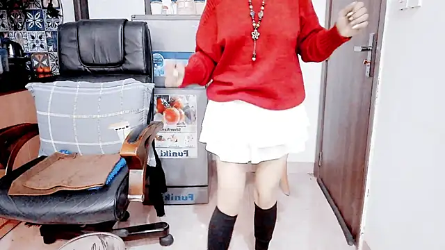 Miu-Le online show from 12/18/25, 08:15