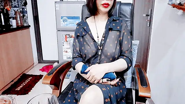 Miu-Le online show from 02/08/26, 07:06