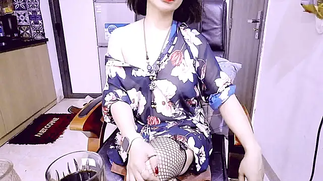 Miu-Le online show from 04/18/26, 07:58