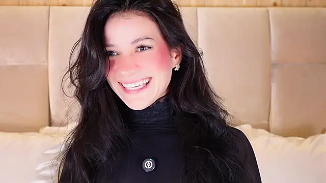 Snapshot of KiraKayleigh1 chatting on 09/29/25, 11:09 KiraKayleigh1 online show from 09/29/25, 11:09