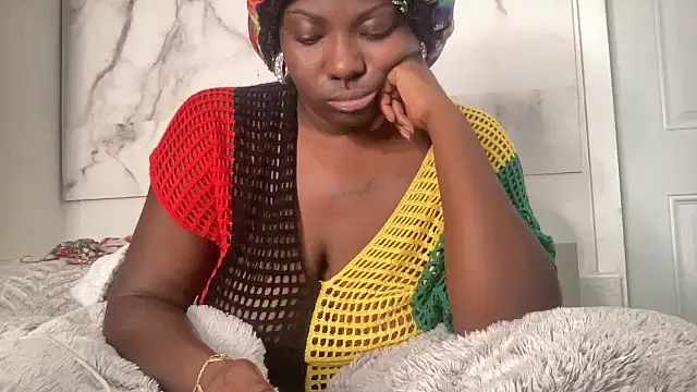 Snapshot of shaybaby808 chatting on 01/02/25, 12:46 shaybaby808 online show from 01/02/25, 12:46