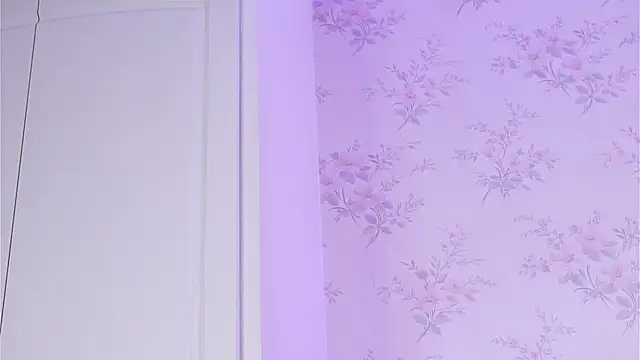 ClaraHazel online show from 11/13/25, 06:56