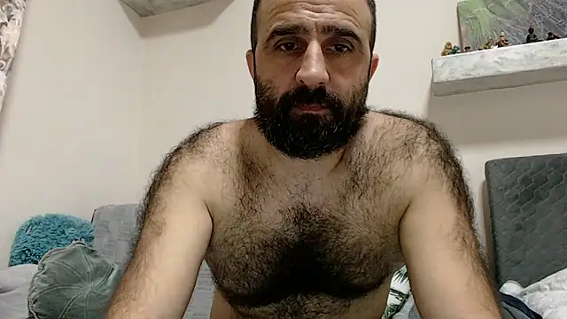 Snapshot of ivat80 chatting on 12/12/24, 05:59 ivat80 online show from 12/12/24, 05:59