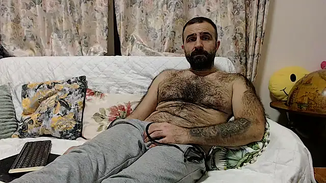 Snapshot of ivat80 chatting on 01/24/25, 05:53 ivat80 online show from 01/24/25, 05:53