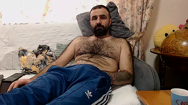 Snapshot of ivat80 chatting on 02/15/25, 10:22 ivat80 online show from 02/15/25, 10:22