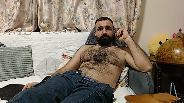 Snapshot of ivat80 chatting on 02/20/25, 05:40 ivat80 online show from 02/20/25, 05:40