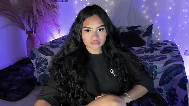 Riana Kean online show from 04/22/26, 06:27