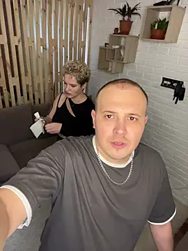 MrMrsRight online show from 10/30/25, 08:49