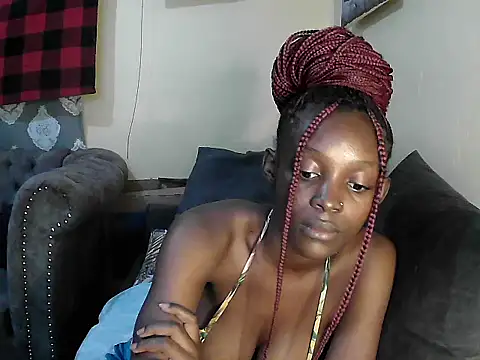 petite clara24 online show from 02/25/25, 09:46