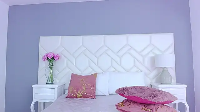 Julie Bennet online show from 01/11/25, 06:35