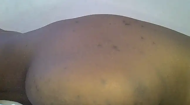 Snapshot of weusi12wetu chatting on 03/08/25, 01:57 weusi12wetu online show from 03/08/25, 01:57