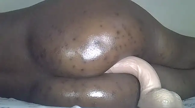 Snapshot of weusi12wetu chatting on 03/11/25, 03:26 weusi12wetu online show from 03/11/25, 03:26