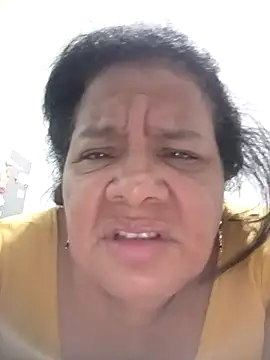 Snapshot of Shanttal0272 chatting on 02/14/25, 03:15 Shanttal0272 online show from 02/14/25, 03:15