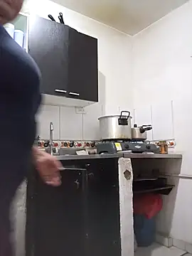 Snapshot of Shanttal0272 chatting on 10/05/25, 04:38 Shanttal0272 online show from 10/05/25, 04:38